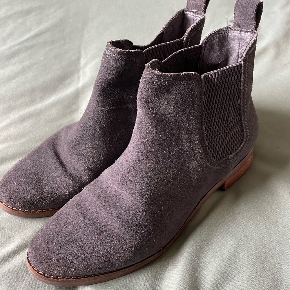 Toms Chelsea boots